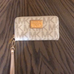 Michael Kors tech wristlet